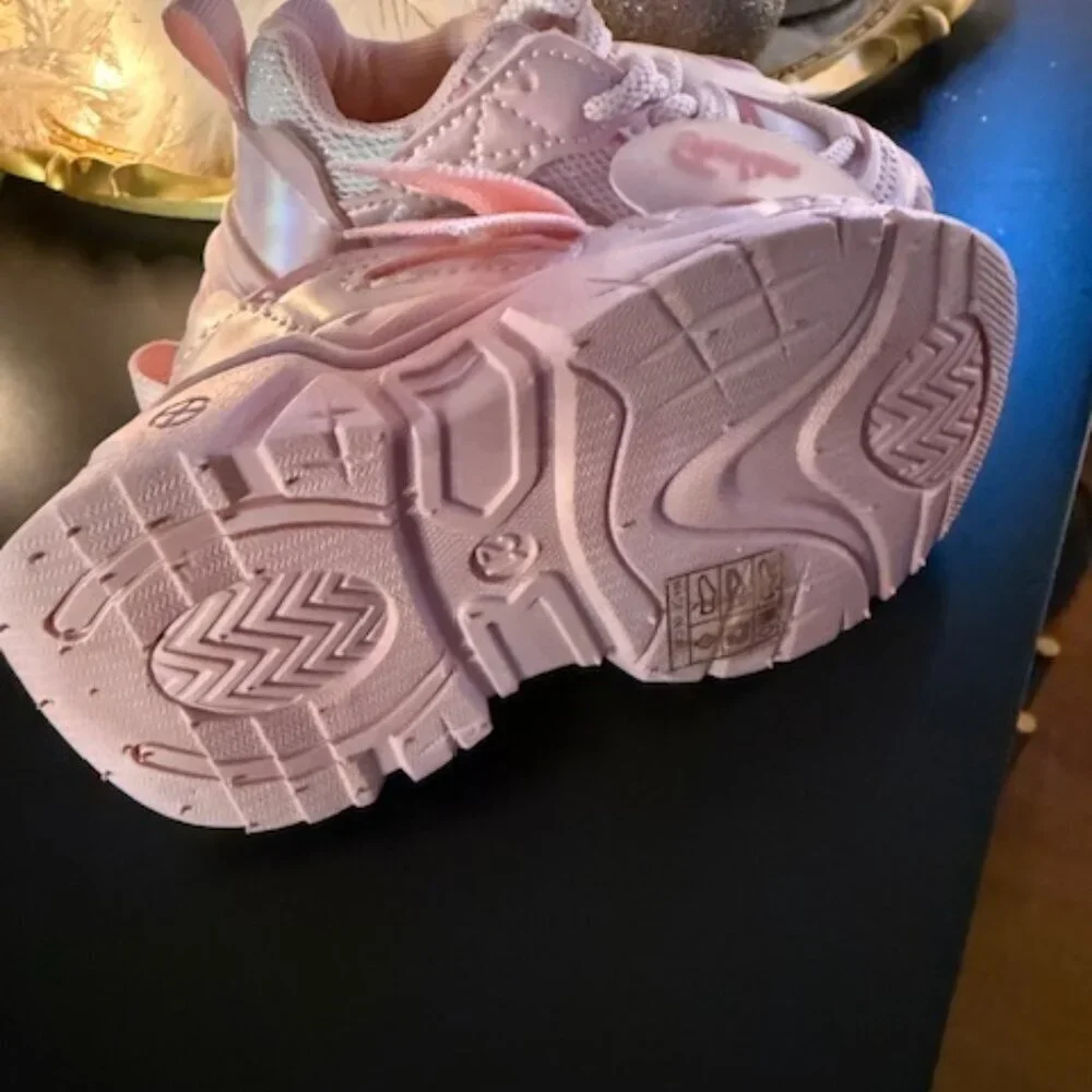 Baby Pink Chunky Toddler Sneakers Heart Charm Size 6 EU 21 NWT